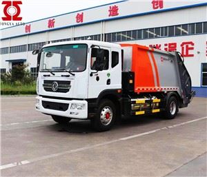 Camion compactor de gunoi